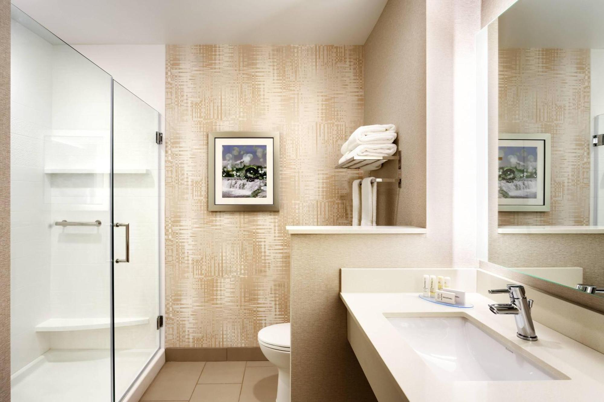 Fairfield Inn & Suites By Marriott Springfield North Bagian luar foto