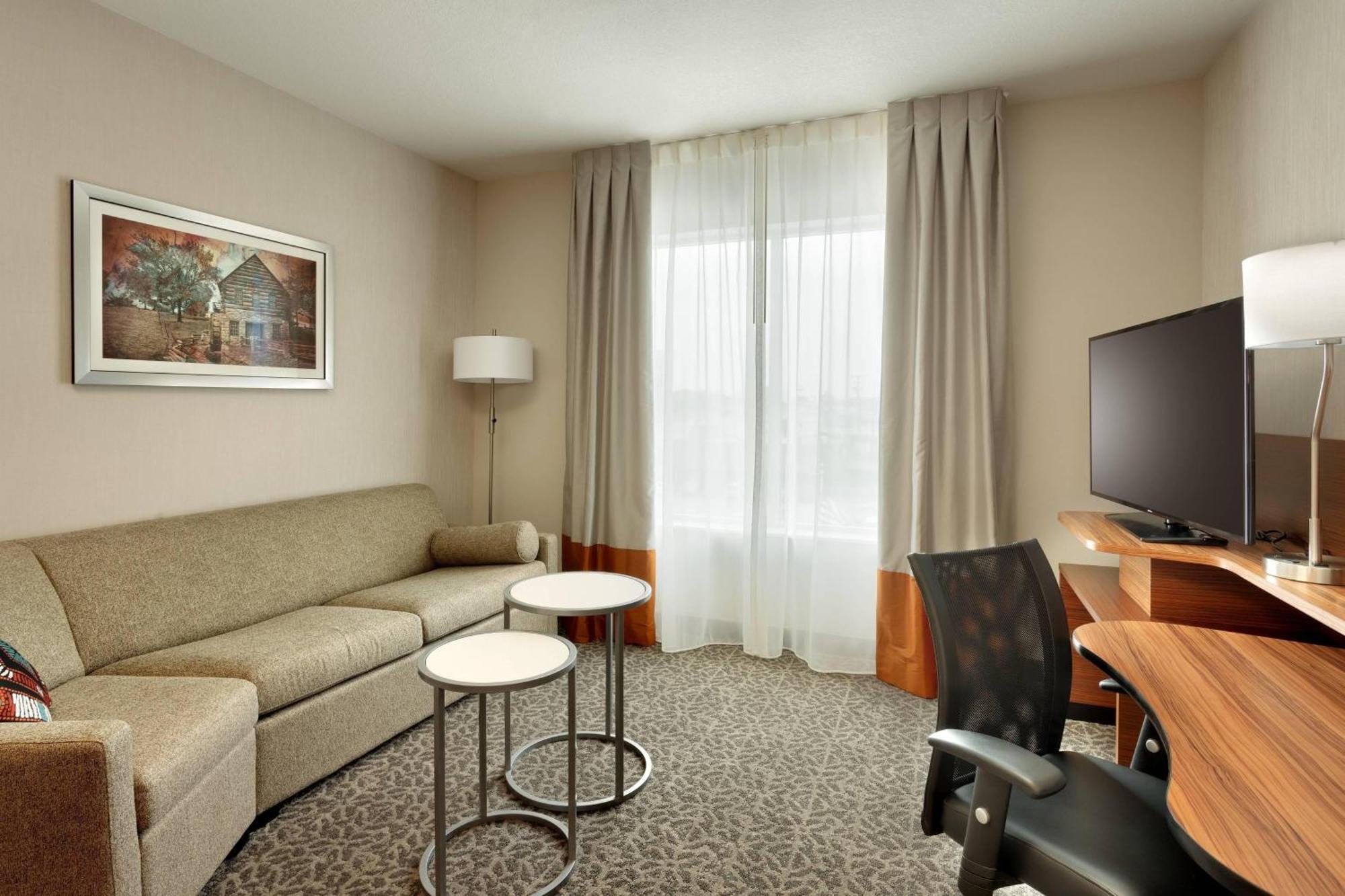 Fairfield Inn & Suites By Marriott Springfield North Bagian luar foto