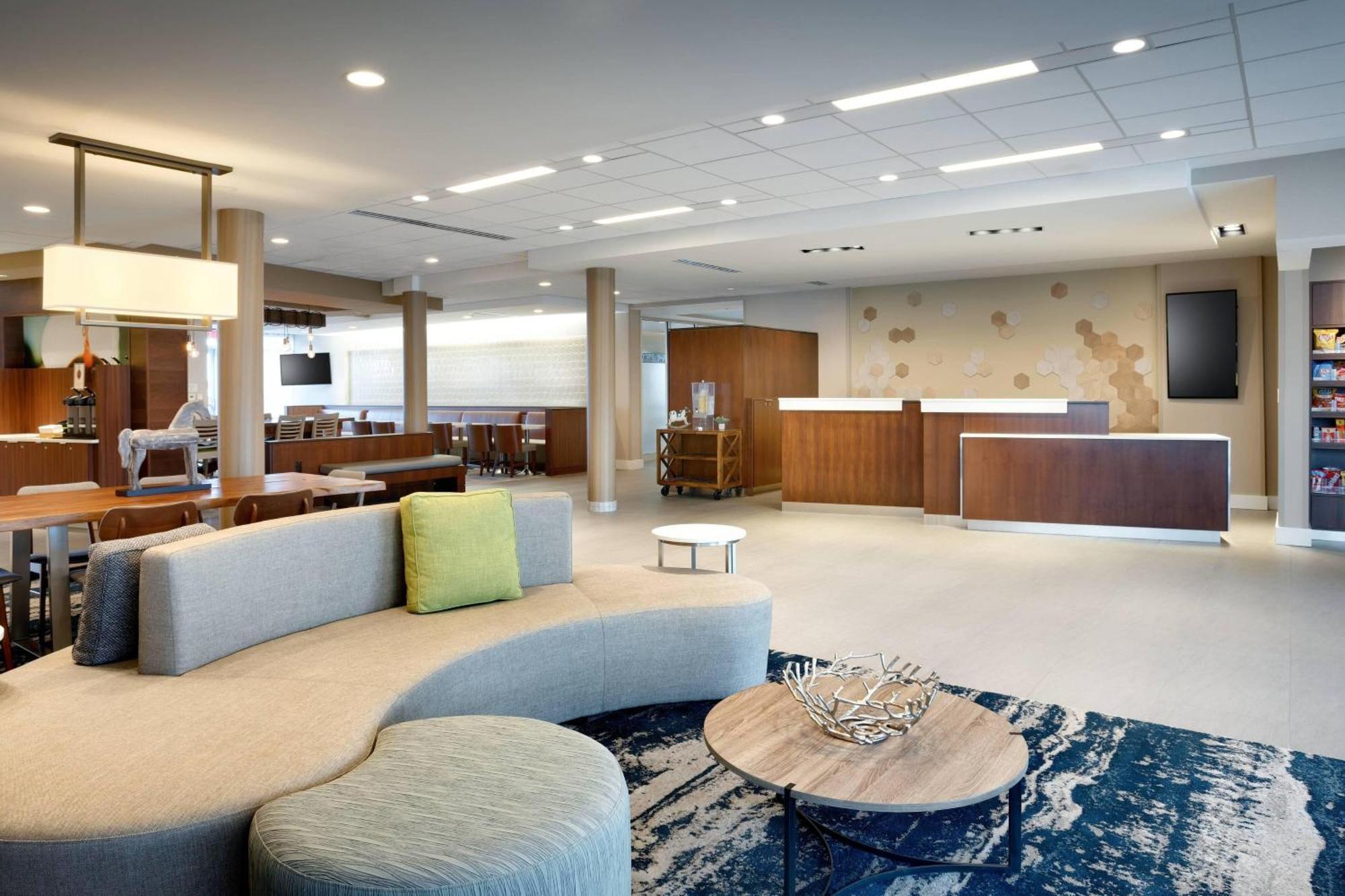 Fairfield Inn & Suites By Marriott Springfield North Bagian luar foto
